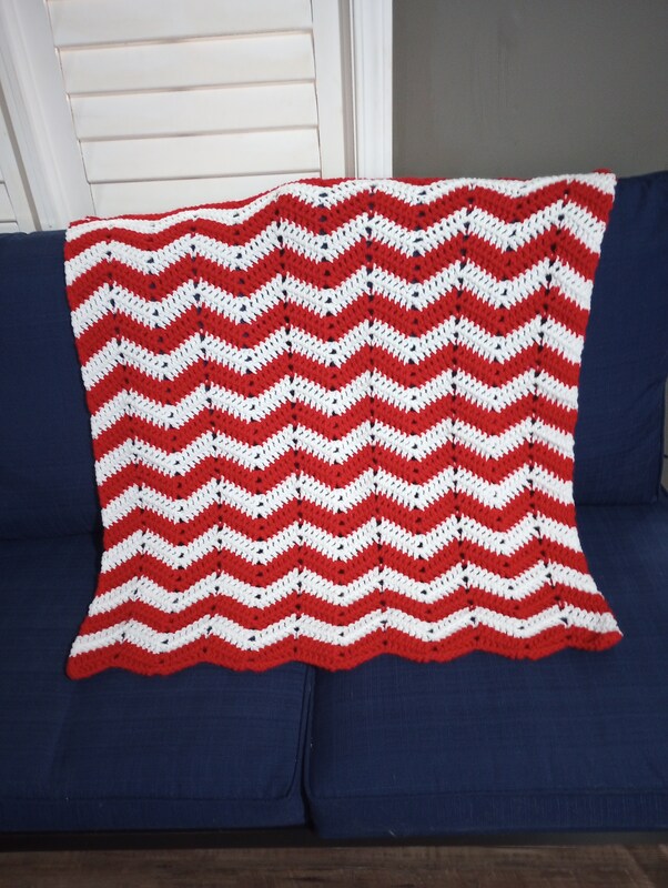 Candy Cane Travel Blanket 29" x 32"